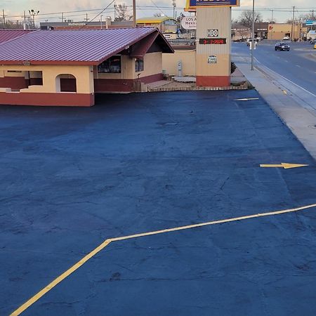 Sands Motel Portales Buitenkant foto