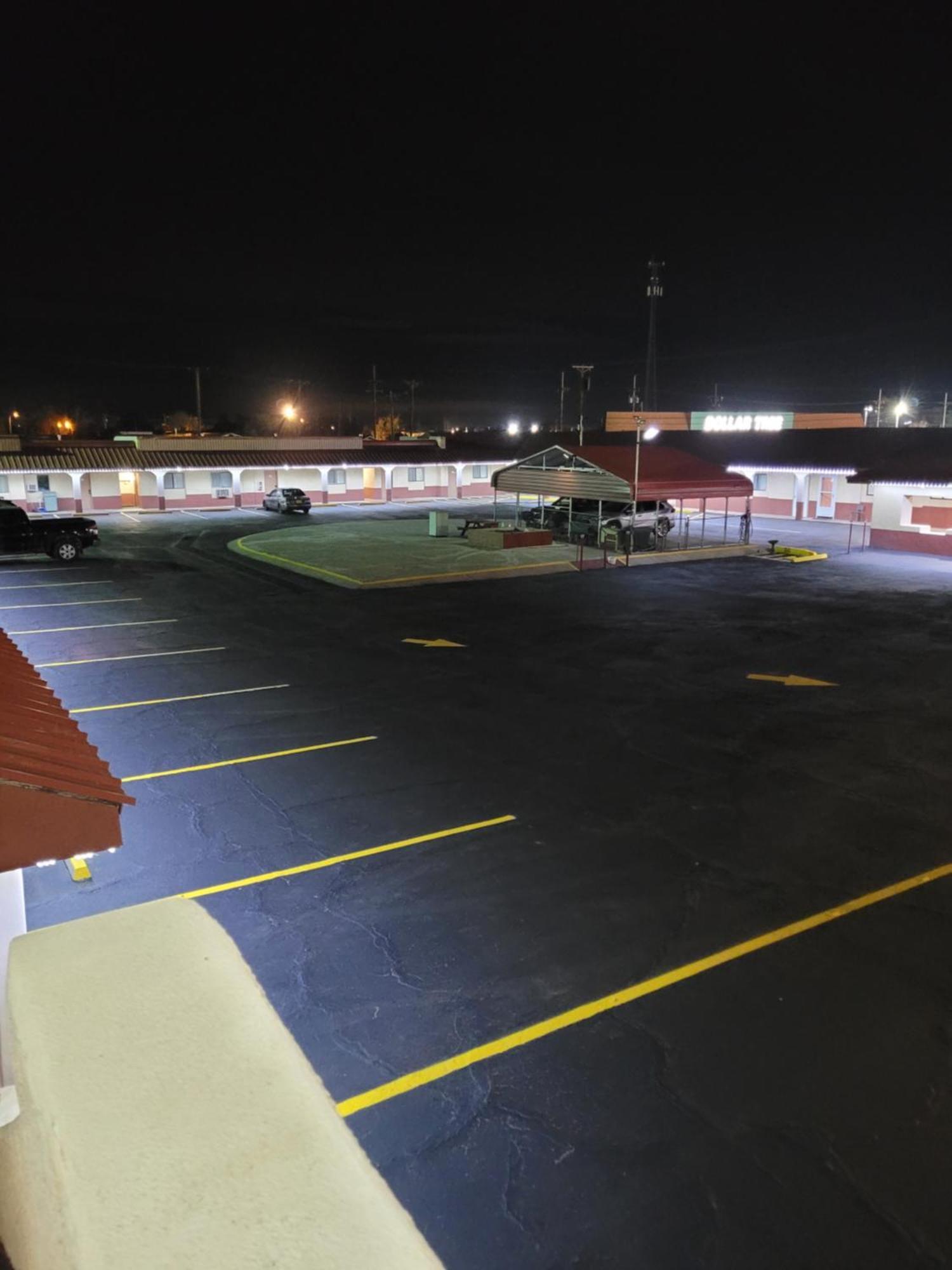 Sands Motel Portales Buitenkant foto