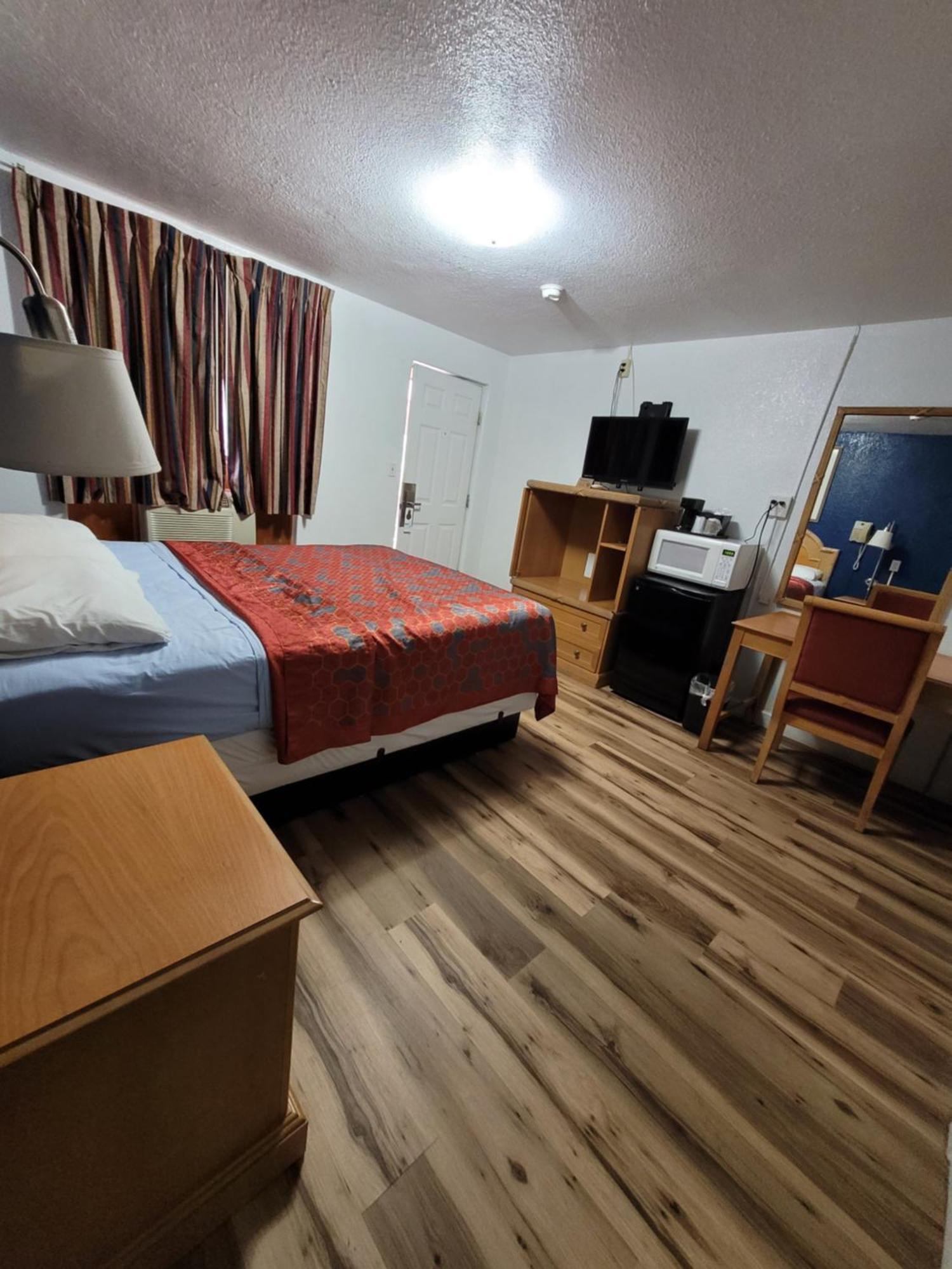 Sands Motel Portales Buitenkant foto